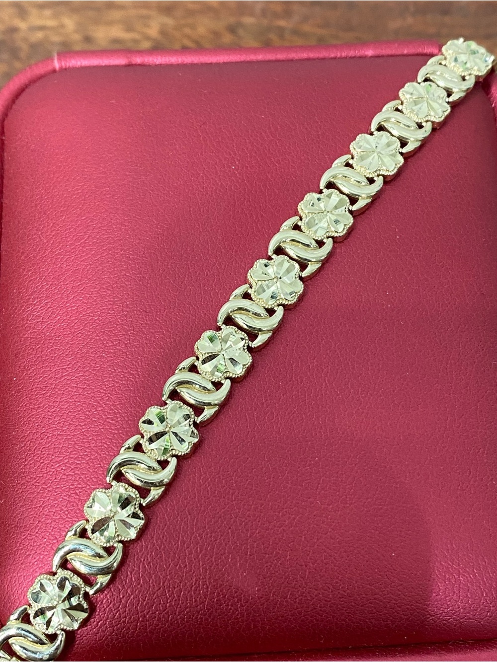 14K Yellow Gold Diamond Cut Bracelet